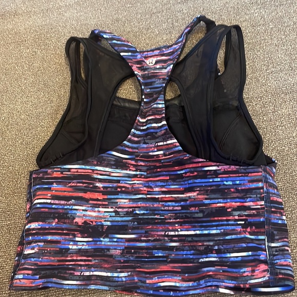 Lulu lemon - Picture 2 of 2